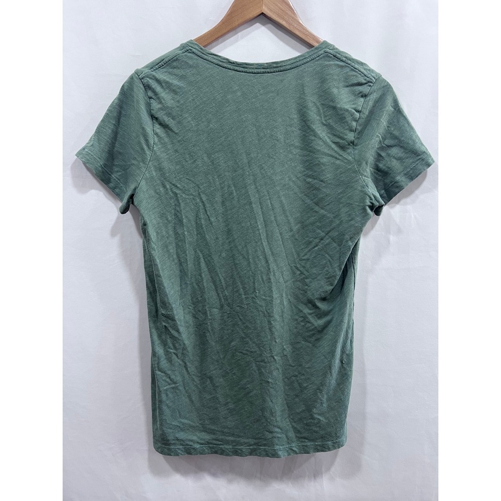 Felina Women's V-Neck T-Shirt Sage Green Slub Knit Short Sleeve Tee Size M - Picture 2 of 5